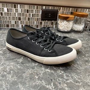 SeaVees Hermosa Sneaker Black size 11